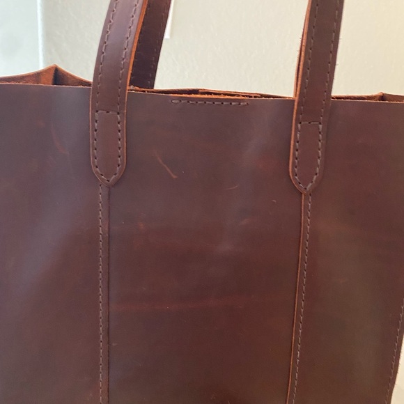 Portland Leather LOLA CROSSBODY TOTE - Picture 8 of 10